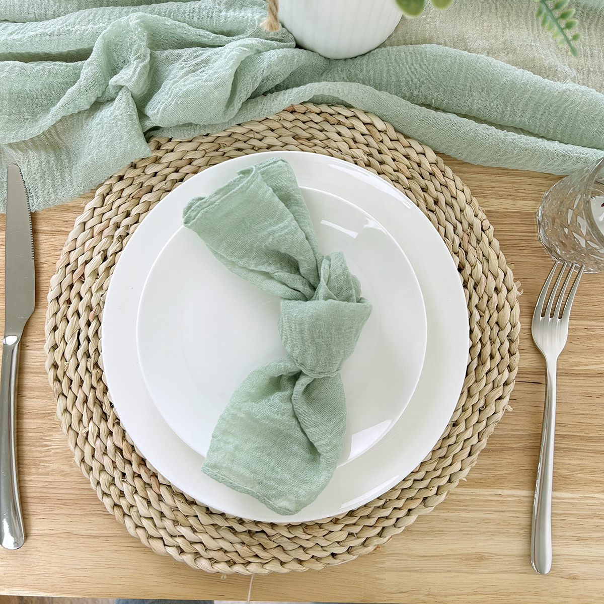 Sage Green Gauze Table Runner  - Christmas Table Runner บทวิจารณ์และราคา